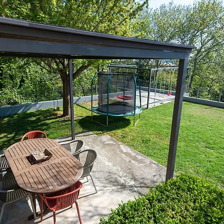 River Side * Alli Meria