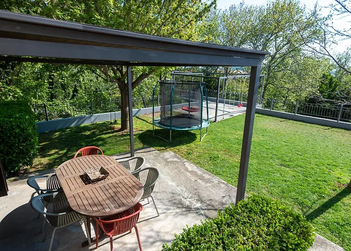 River Side * Alli Meria